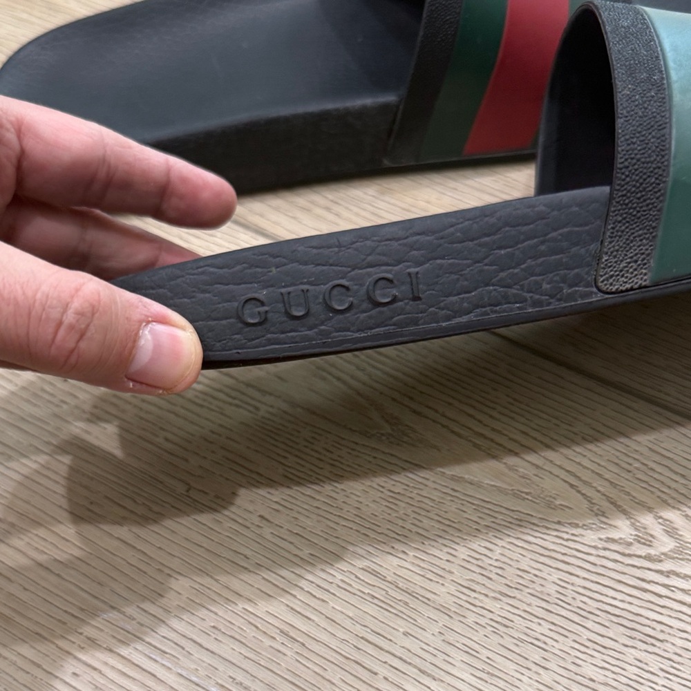 Gucci Black, Green, and Red Slide Sandals - Picture 4 of 6
